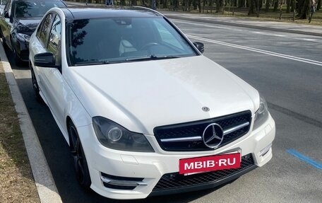 Mercedes-Benz C-Класс, 2012 год, 1 690 000 рублей, 39 фотография