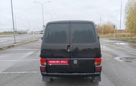 Volkswagen Caravelle T4, 2003 год, 1 300 000 рублей, 4 фотография