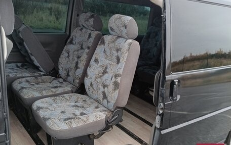 Volkswagen Caravelle T4, 2003 год, 1 300 000 рублей, 5 фотография
