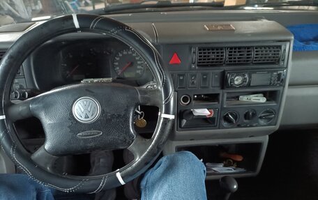Volkswagen Caravelle T4, 2003 год, 1 300 000 рублей, 11 фотография