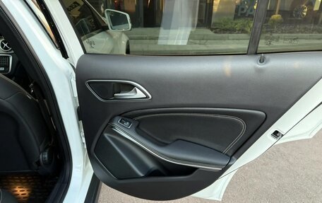 Mercedes-Benz GLA, 2019 год, 2 350 000 рублей, 18 фотография