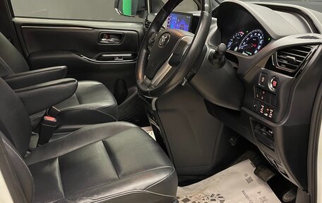 Toyota Esquire I, 2019 год, 2 250 000 рублей, 7 фотография