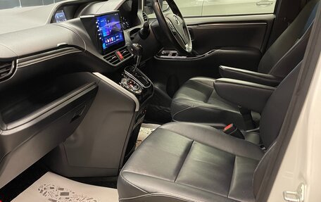 Toyota Esquire I, 2019 год, 2 250 000 рублей, 10 фотография