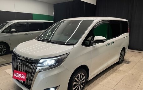 Toyota Esquire I, 2019 год, 2 250 000 рублей, 3 фотография