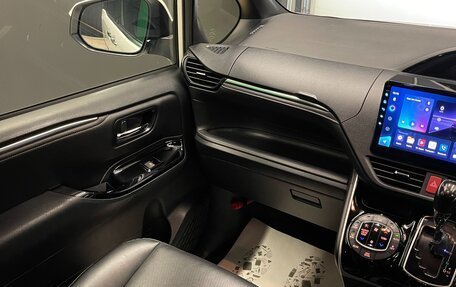 Toyota Esquire I, 2019 год, 2 250 000 рублей, 17 фотография
