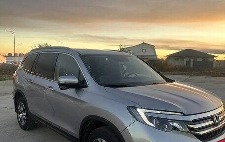Honda Pilot III рестайлинг, 2018 год, 3 750 000 рублей, 3 фотография