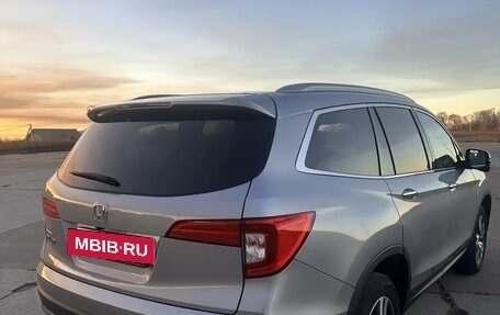 Honda Pilot III рестайлинг, 2018 год, 3 750 000 рублей, 5 фотография