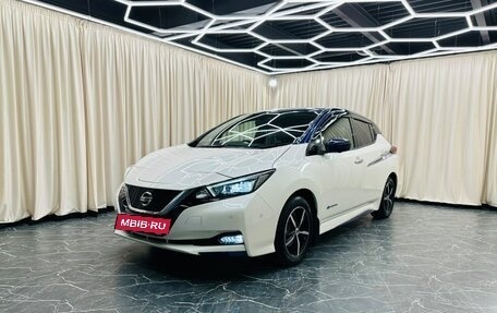 Nissan Leaf II, 2018 год, 1 779 000 рублей, 2 фотография