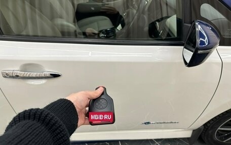 Nissan Leaf II, 2018 год, 1 779 000 рублей, 28 фотография