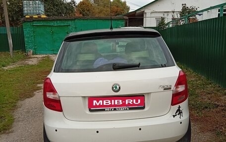 Skoda Fabia II, 2011 год, 480 000 рублей, 3 фотография