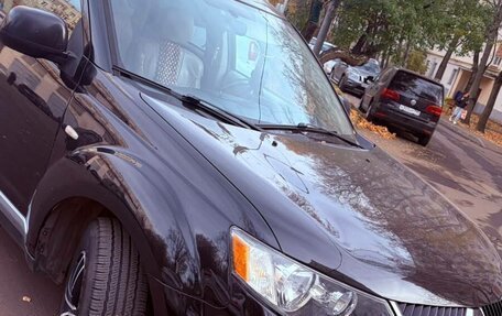 Mitsubishi Outlander III рестайлинг 3, 2008 год, 750 000 рублей, 2 фотография