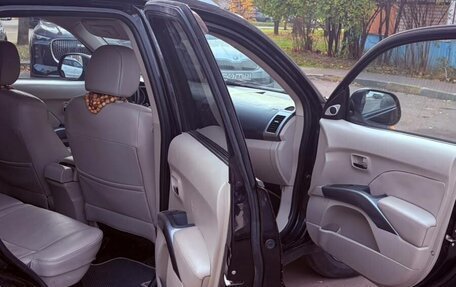 Mitsubishi Outlander III рестайлинг 3, 2008 год, 750 000 рублей, 8 фотография