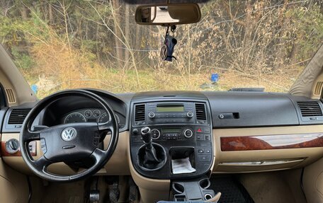 Volkswagen Multivan T5, 2004 год, 1 250 000 рублей, 12 фотография