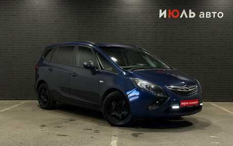Opel Zafira C рестайлинг, 2012 год, 870 000 рублей, 3 фотография
