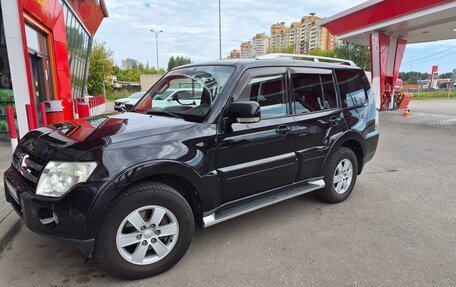Mitsubishi Pajero IV рестайлинг 2, 2008 год, 1 450 000 рублей, 4 фотография