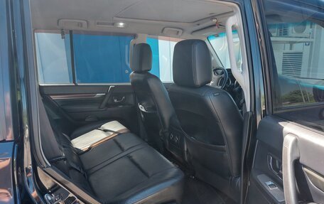 Mitsubishi Pajero IV рестайлинг 2, 2008 год, 1 450 000 рублей, 11 фотография