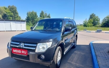 Mitsubishi Pajero IV рестайлинг 2, 2008 год, 1 450 000 рублей, 7 фотография