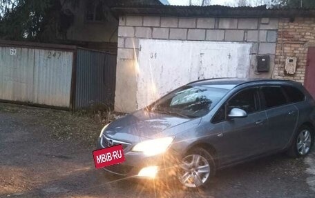 Opel Astra J, 2012 год, 675 000 рублей, 2 фотография