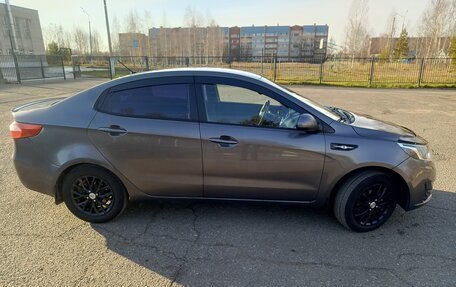 KIA Rio III рестайлинг, 2014 год, 750 000 рублей, 2 фотография
