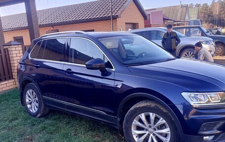 Volkswagen Tiguan II, 2017 год, 1 950 000 рублей, 4 фотография