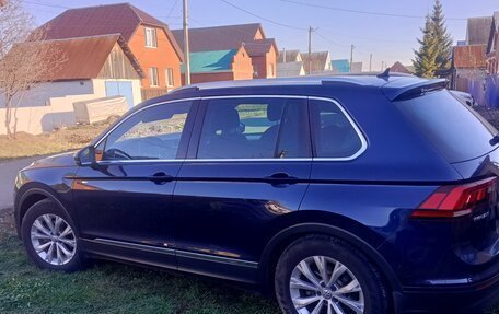 Volkswagen Tiguan II, 2017 год, 1 950 000 рублей, 3 фотография