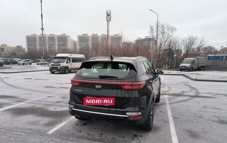 KIA Sportage IV рестайлинг, 2020 год, 2 400 000 рублей, 2 фотография