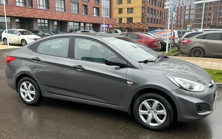 Hyundai Solaris II рестайлинг, 2012 год, 660 000 рублей, 3 фотография