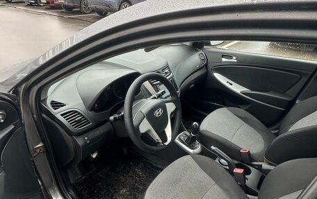 Hyundai Solaris II рестайлинг, 2012 год, 660 000 рублей, 9 фотография