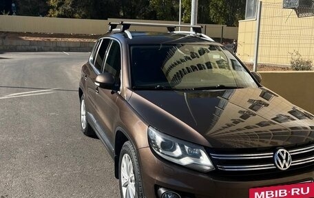 Volkswagen Tiguan I, 2015 год, 1 530 000 рублей, 2 фотография