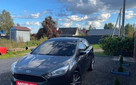 Ford Focus III, 2017 год, 959 000 рублей, 2 фотография