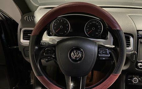 Volkswagen Touareg III, 2015 год, 3 129 000 рублей, 15 фотография