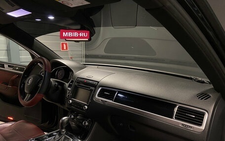 Volkswagen Touareg III, 2015 год, 3 129 000 рублей, 12 фотография