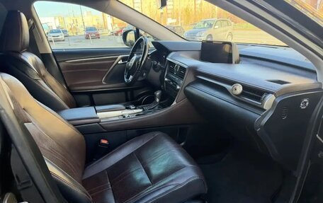 Lexus RX IV рестайлинг, 2016 год, 3 000 000 рублей, 2 фотография