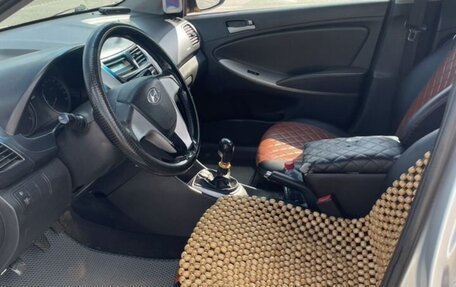 Hyundai Solaris II рестайлинг, 2014 год, 515 000 рублей, 4 фотография