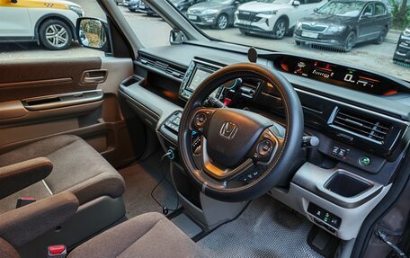 Honda Stepwgn IV рестайлинг, 2020 год, 2 490 000 рублей, 13 фотография