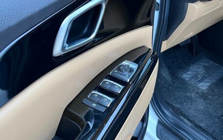 KIA Carnival, 2021 год, 3 995 000 рублей, 28 фотография