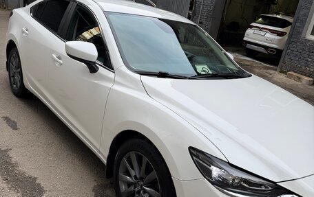 Mazda 6, 2019 год, 1 900 000 рублей, 10 фотография