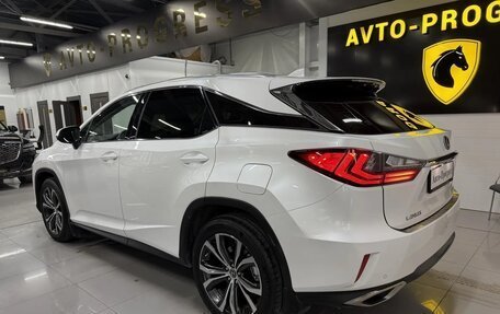 Lexus RX IV рестайлинг, 2019 год, 3 930 000 рублей, 6 фотография