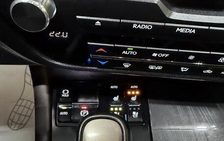 Lexus RX IV рестайлинг, 2019 год, 3 930 000 рублей, 14 фотография