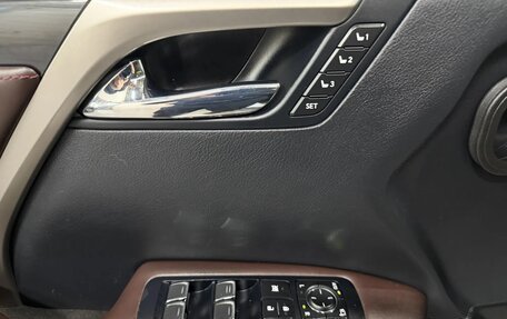 Lexus RX IV рестайлинг, 2019 год, 3 930 000 рублей, 19 фотография
