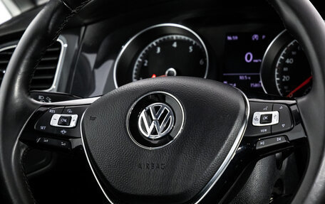 Volkswagen Golf VII рестайлинг, 2018 год, 1 750 000 рублей, 15 фотография