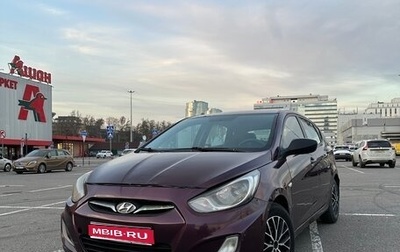 Hyundai Solaris II рестайлинг, 2011 год, 420 000 рублей, 1 фотография
