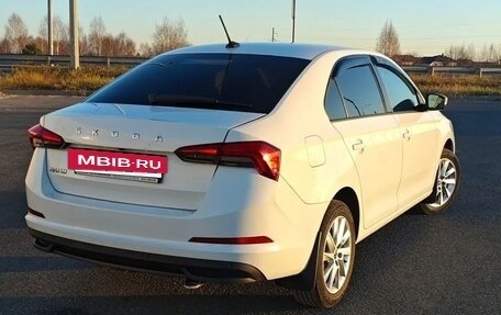 Skoda Rapid II, 2021 год, 1 570 000 рублей, 2 фотография