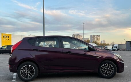 Hyundai Solaris II рестайлинг, 2011 год, 420 000 рублей, 3 фотография