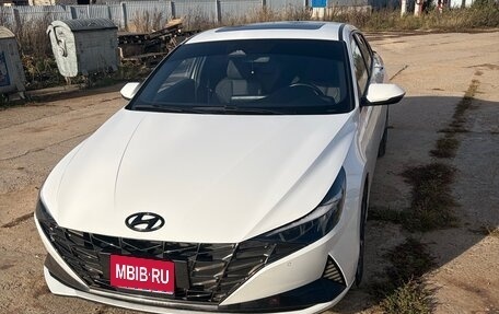 Hyundai Elantra, 2021 год, 2 000 000 рублей, 1 фотография