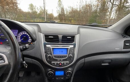 Hyundai Solaris II рестайлинг, 2012 год, 650 000 рублей, 9 фотография
