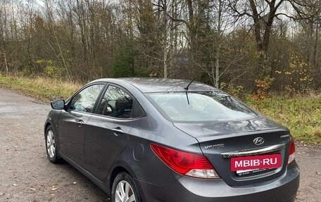 Hyundai Solaris II рестайлинг, 2012 год, 650 000 рублей, 12 фотография