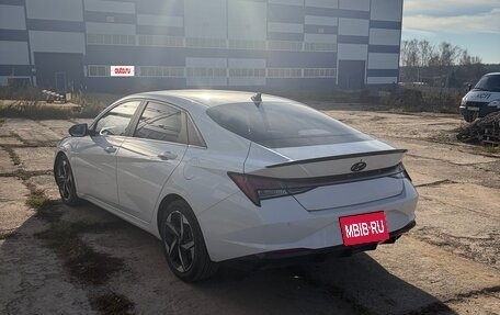 Hyundai Elantra, 2021 год, 2 000 000 рублей, 3 фотография