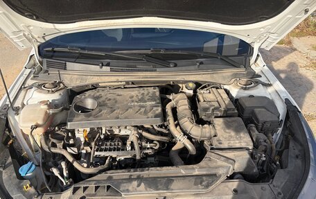 Hyundai Elantra, 2021 год, 2 000 000 рублей, 18 фотография