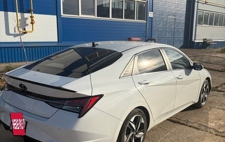 Hyundai Elantra, 2021 год, 2 000 000 рублей, 8 фотография